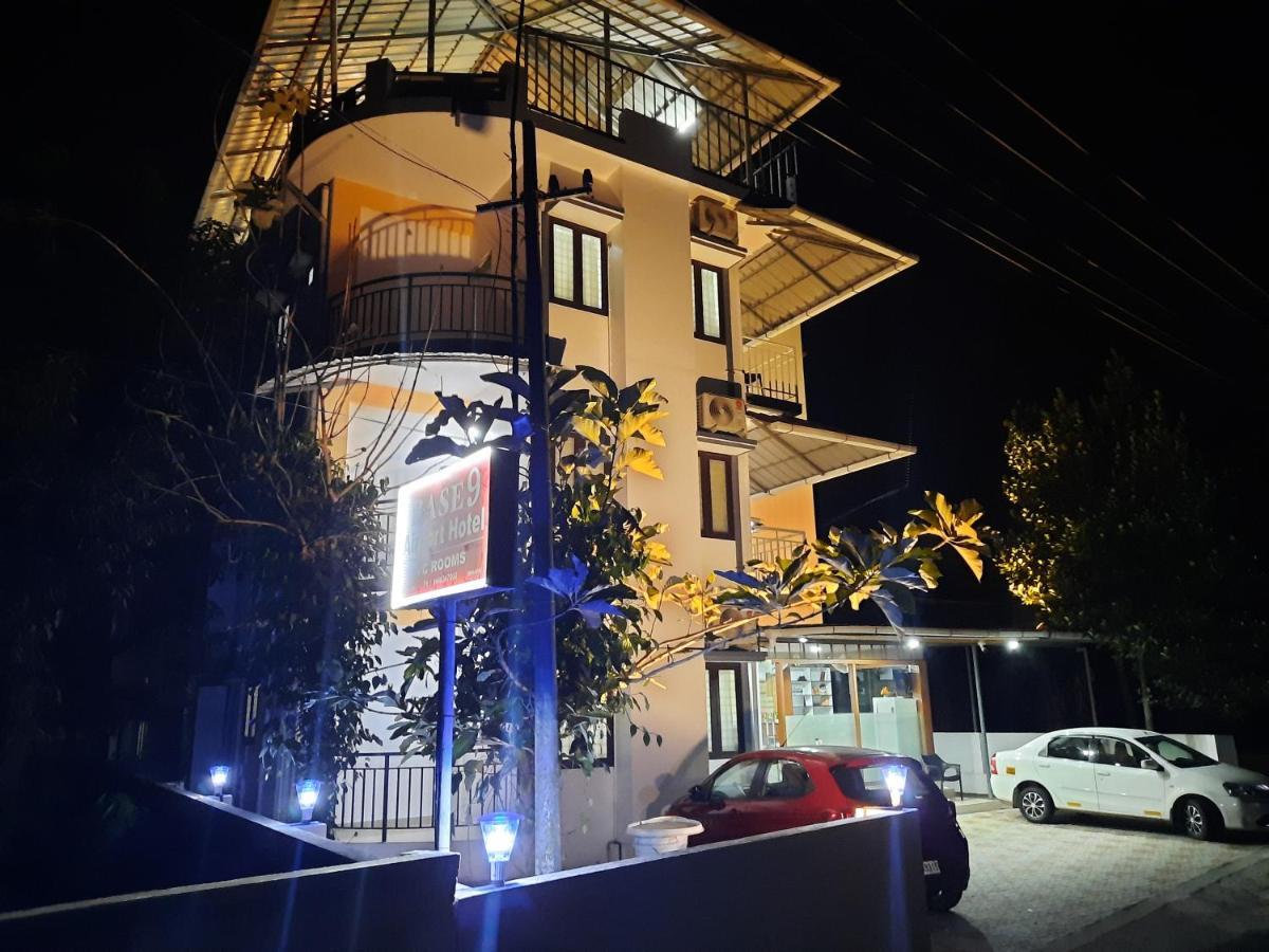 Base9 Cochin Airport Hotel Nedumbassery Exterior photo